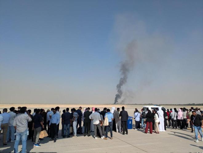 毁人亡！莫迪的制造大国梦又碎了当着全世界的面印度光辉战机坠(图1)