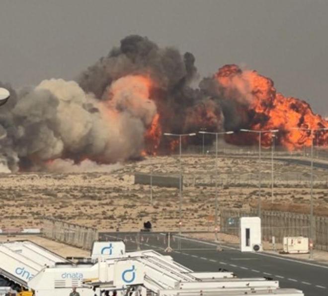 毁人亡！莫迪的制造大国梦又碎了当着全世界的面印度光辉战机坠(图7)