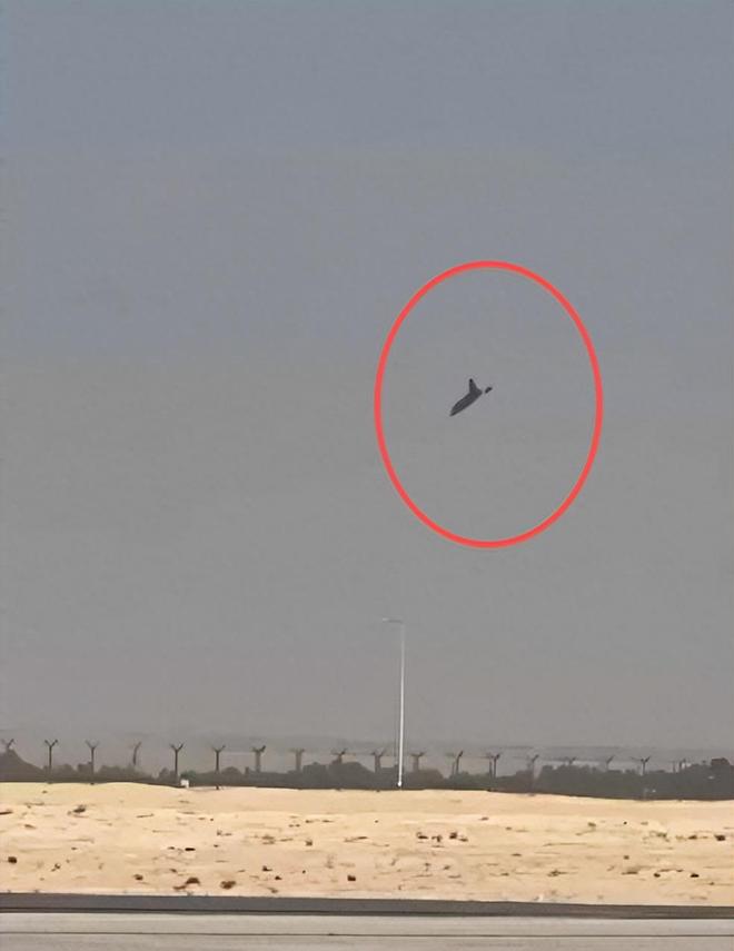 毁人亡！莫迪的制造大国梦又碎了当着全世界的面印度光辉战机坠(图13)