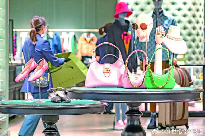 瑞士奢侈品牌该如何重新定义‘性价比’？Z世代更爱国潮腕表万元以下市场失守的(图1)